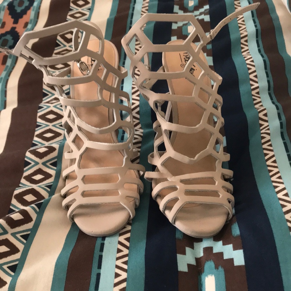 Honeycomb Heels